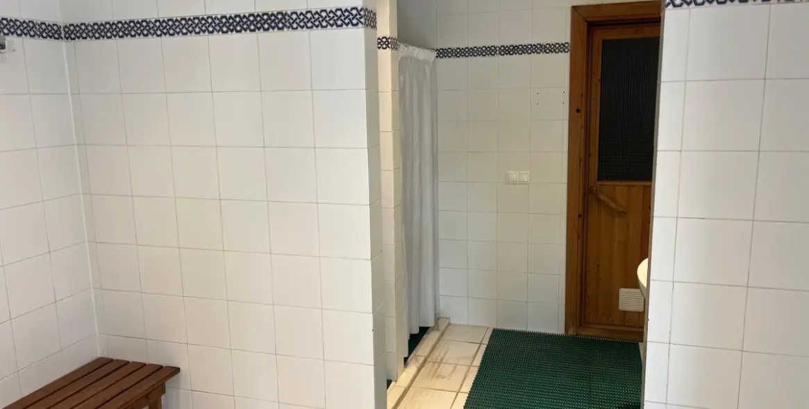 Long-term rent of ground floor apartment in El Paraiso 25