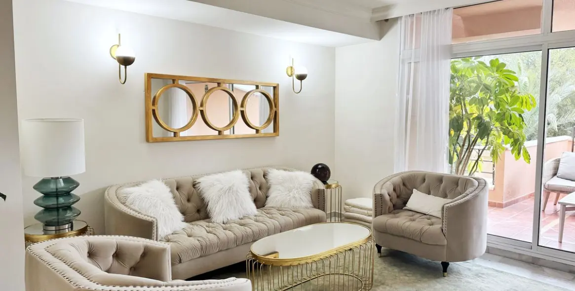 Долгосрочная аренда апартаментов на среднем этаже в Nueva Andalucía 1