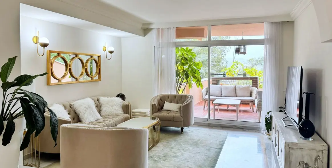 Долгосрочная аренда апартаментов на среднем этаже в Nueva Andalucía 4