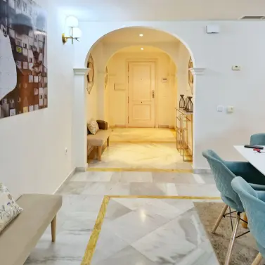 Долгосрочная аренда апартаментов на среднем этаже в Nueva Andalucía