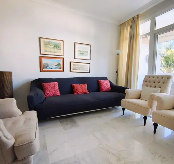 Middle floor apartment R5164708