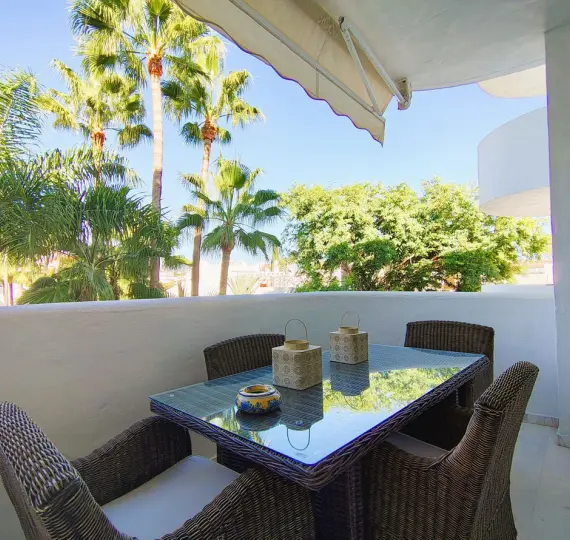 Middle floor apartment R5164708