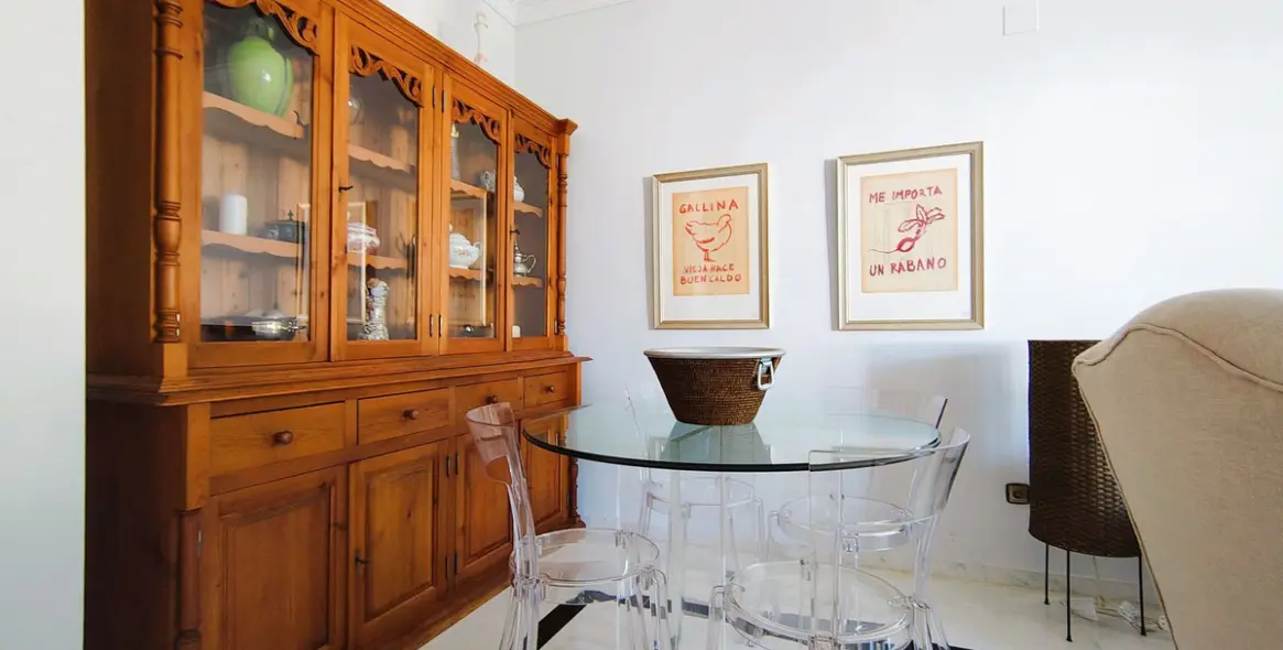 Long-term rent of middle floor apartment in The Golden Mile 10