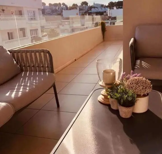 Long-term rent of middle floor apartment in La Campana