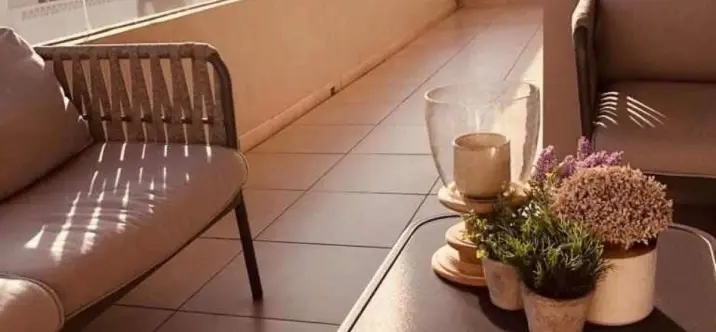 Long-term rent of middle floor apartment in La Campana 0