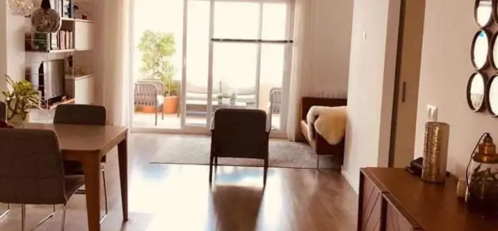 Long-term rent of middle floor apartment in La Campana 1