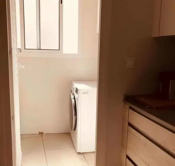 Long-term rent of middle floor apartment in La Campana