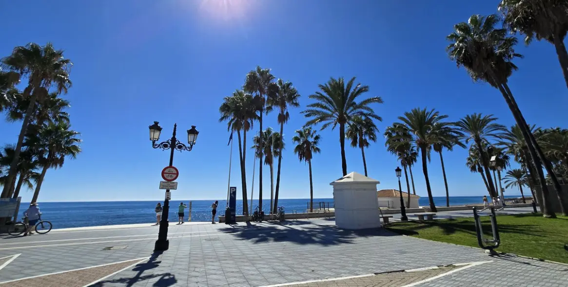 Alquiler a largo plazo de apartamento en planta media en San Pedro de Alcántara 30
