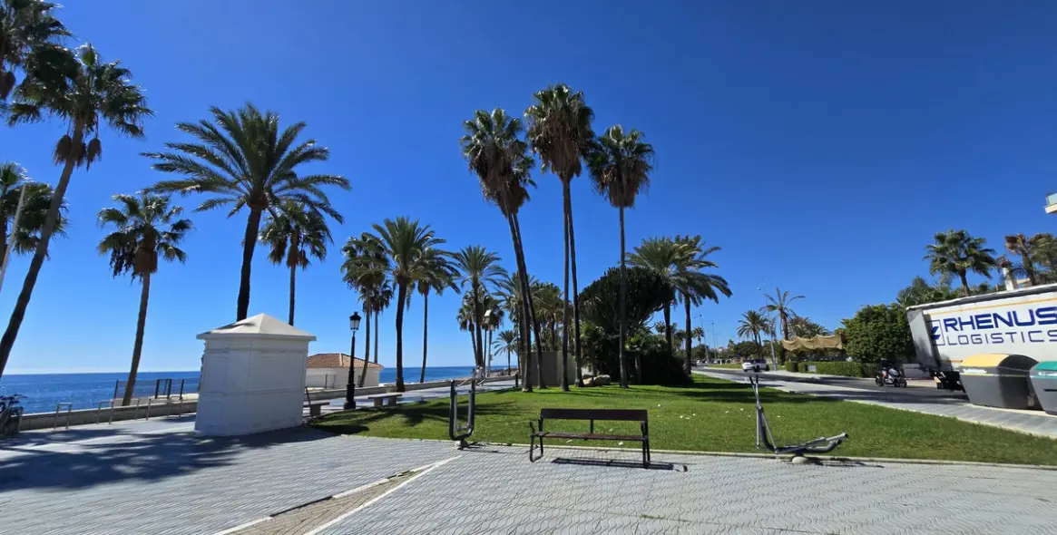 Alquiler a largo plazo de apartamento en planta media en San Pedro de Alcántara 31