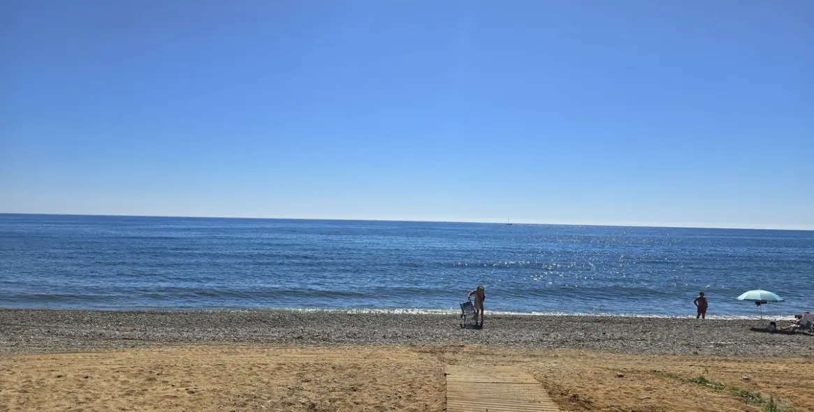 Alquiler a largo plazo de apartamento en planta media en San Pedro de Alcántara 33
