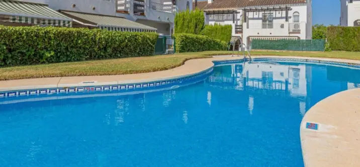 Alquiler a largo plazo de villa independiente en Marbella 0