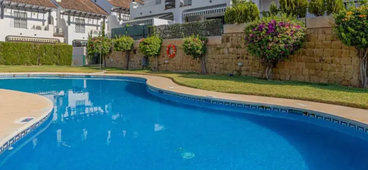 Alquiler a largo plazo de villa independiente en Marbella 1