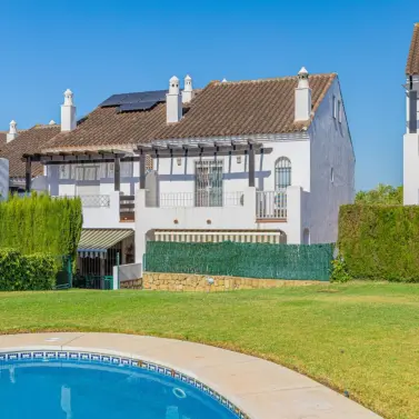 Alquiler a largo plazo de villa independiente en Marbella