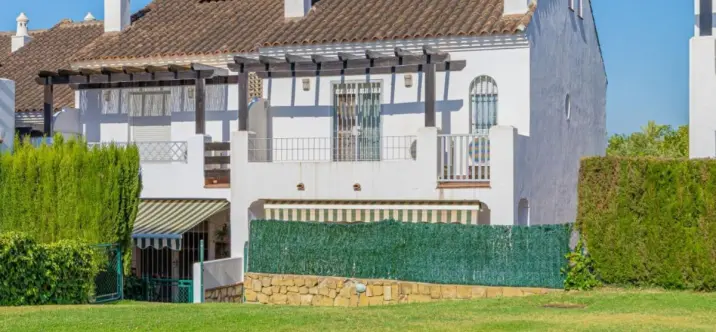 Alquiler a largo plazo de villa independiente en Marbella 2