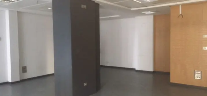 Alquiler a largo plazo de oficina en Estepona 1