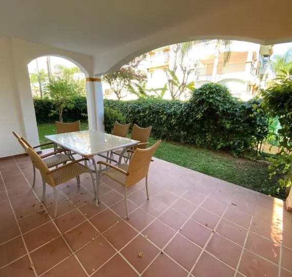 Long-term rent of ground floor apartment in Nueva Andalucía