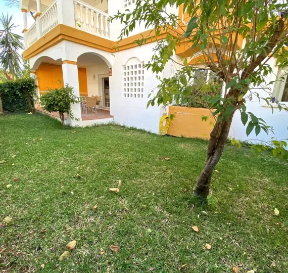 Long-term rent of ground floor apartment in Nueva Andalucía