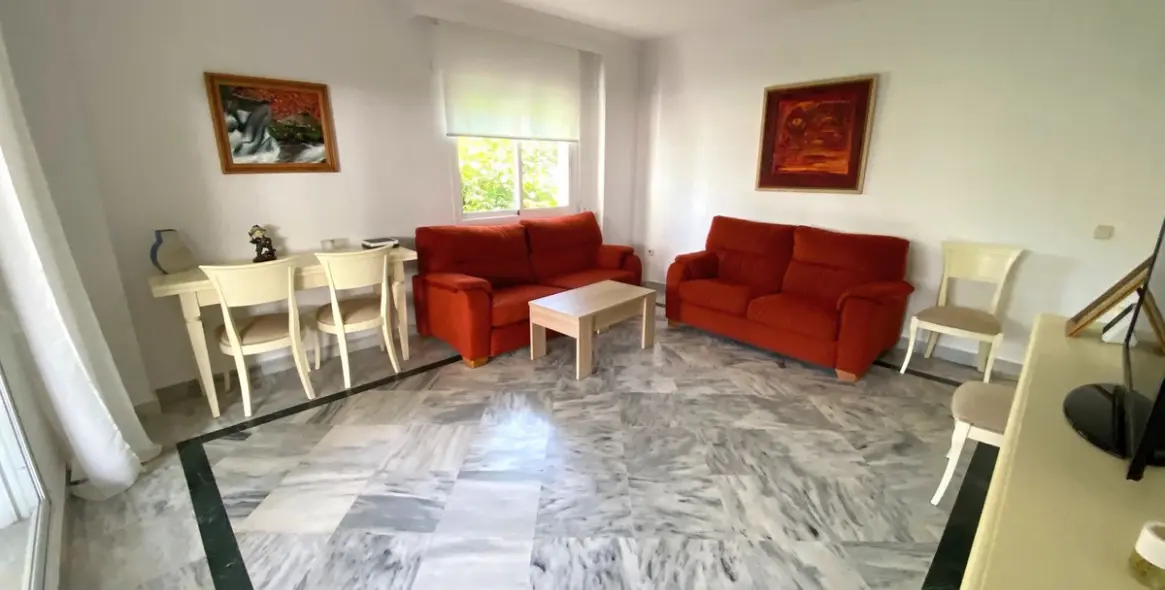 Alquiler a largo plazo de apartamento en planta baja en Nueva Andalucía 10