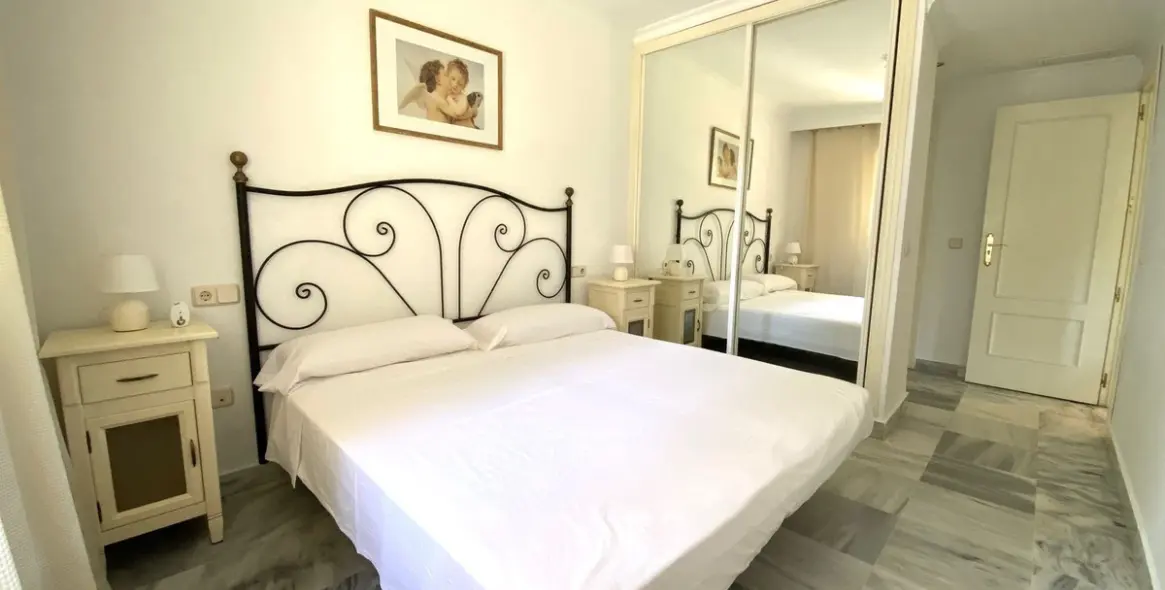 Alquiler a largo plazo de apartamento en planta baja en Nueva Andalucía 17