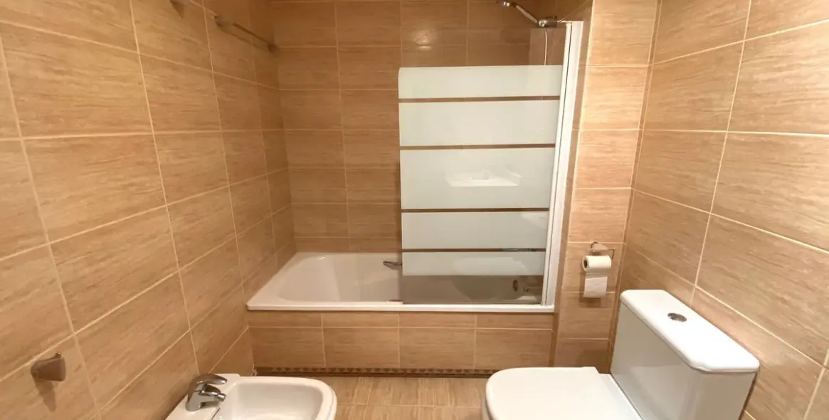 Alquiler a largo plazo de apartamento en planta baja en Nueva Andalucía 24