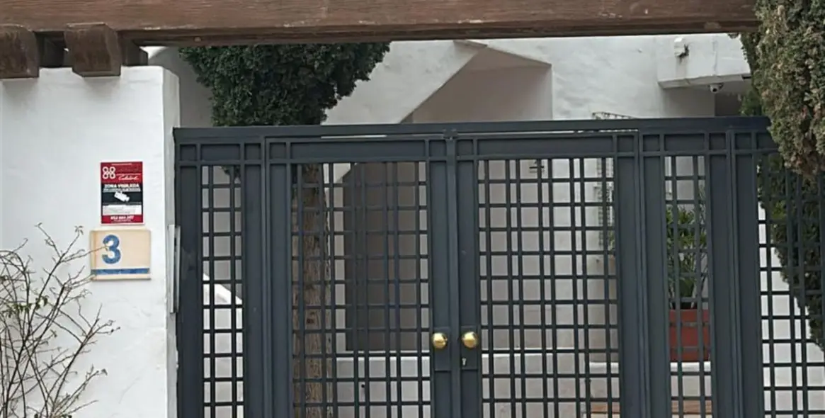 Long-term rent of penthouse in Nueva Andalucía 3