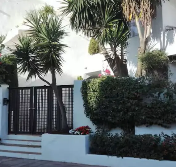 Long-term rent of penthouse in Nueva Andalucía