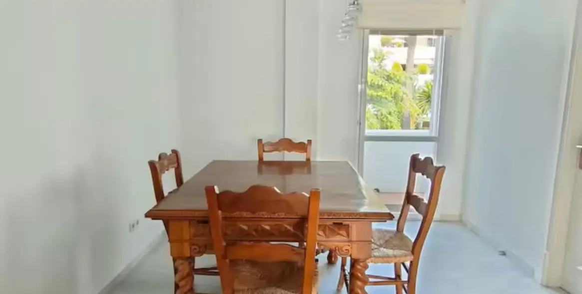 Long-term rent of penthouse in Nueva Andalucía 25