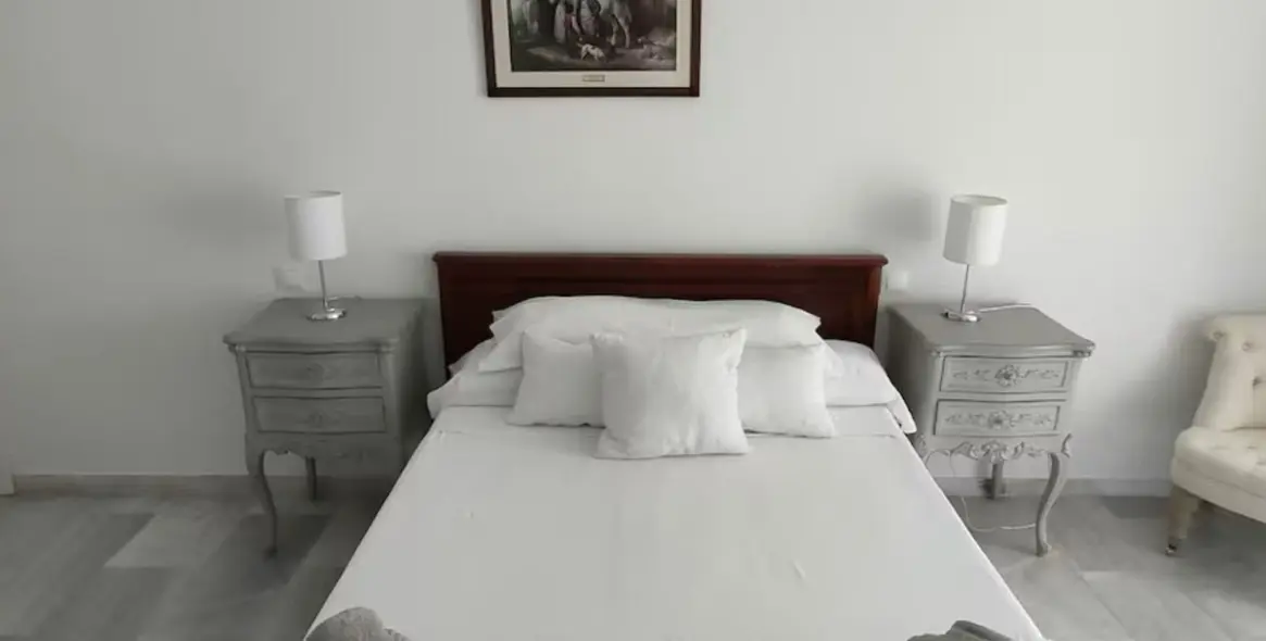 Long-term rent of penthouse in Nueva Andalucía 26