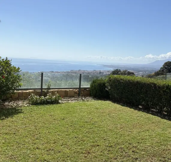 Ground floor apartment R5173765