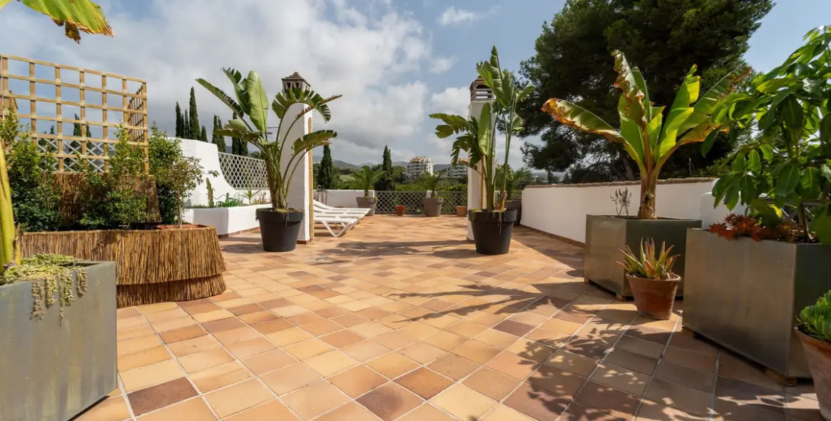 Long-term rent of penthouse in Marbella 2