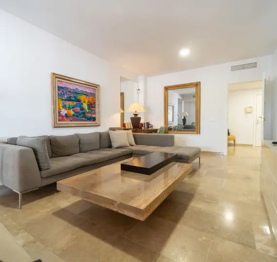 Long-term rent of penthouse in Marbella