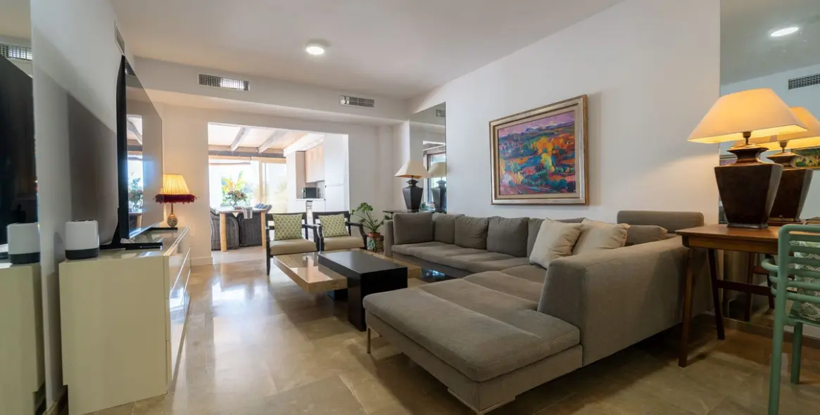 Long-term rent of penthouse in Marbella 8
