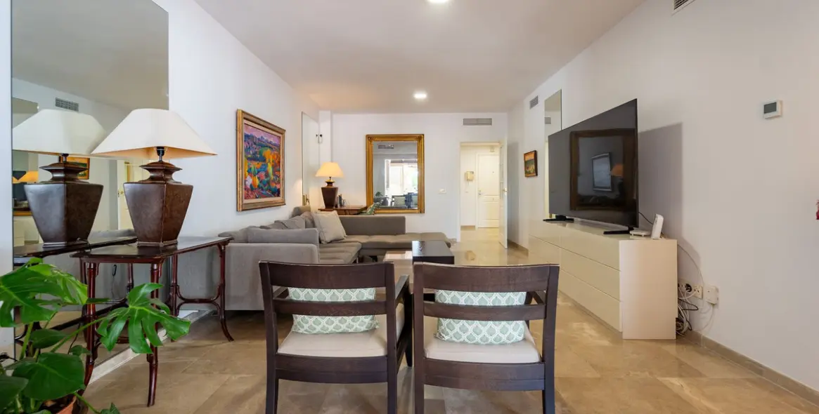 Long-term rent of penthouse in Marbella 9