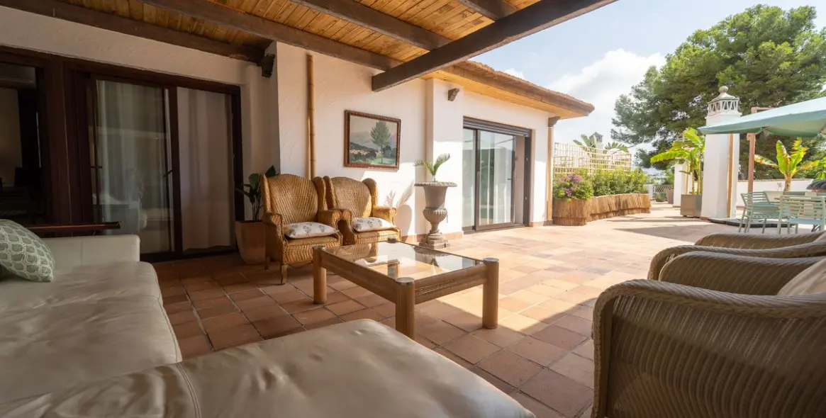 Long-term rent of penthouse in Marbella 13