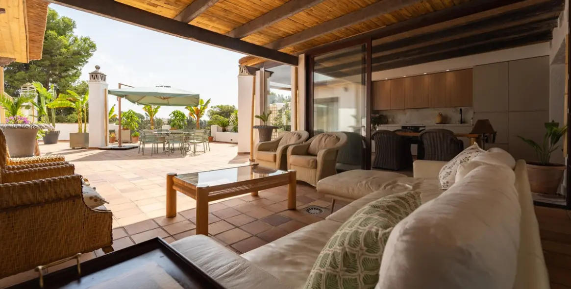 Long-term rent of penthouse in Marbella 14