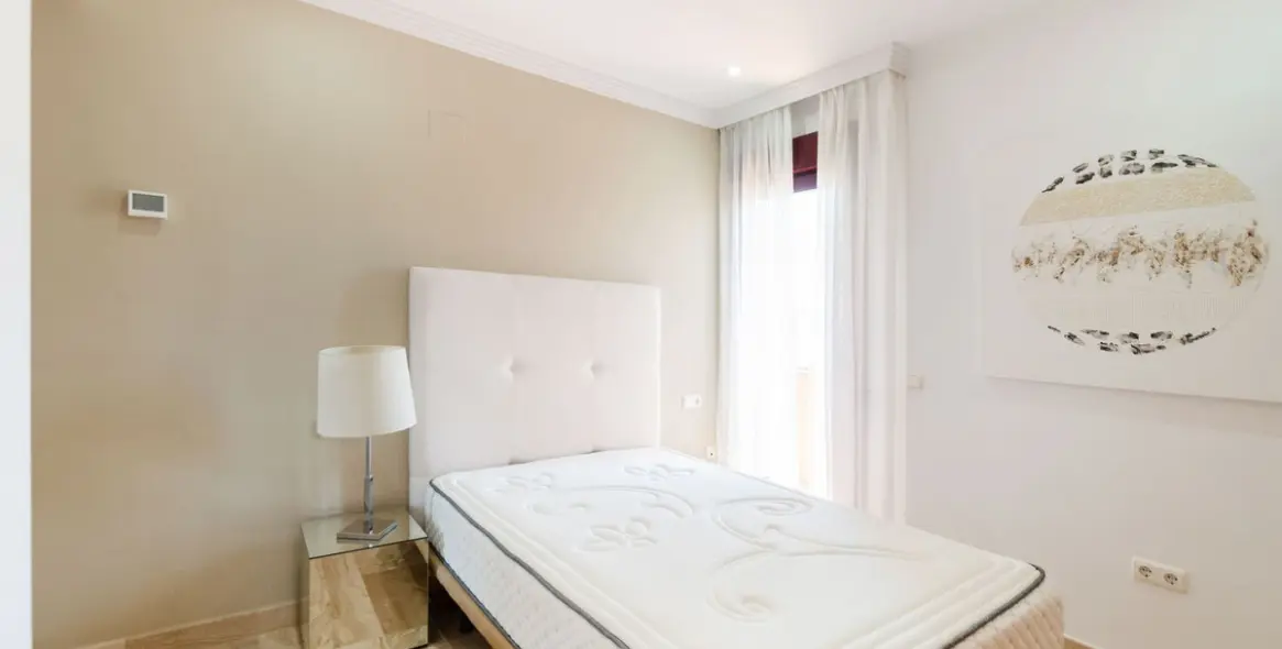 Long-term rent of middle floor apartment in New Golden Mile 12