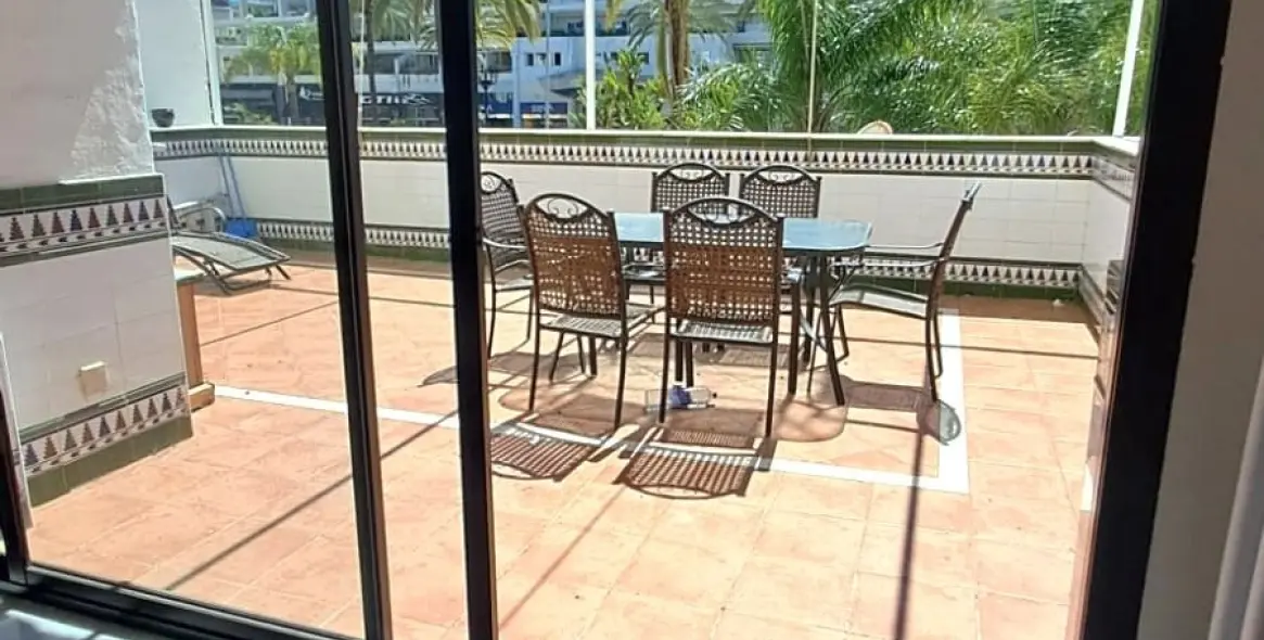 Долгосрочная аренда апартаментов на среднем этаже в Marbella (район Puerto Banús) 2