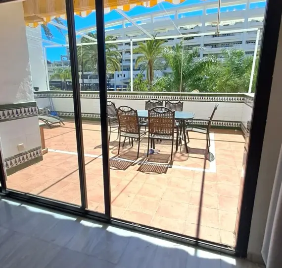 Middle floor apartment R5050582