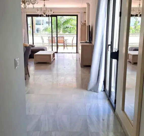 Middle floor apartment R5050582