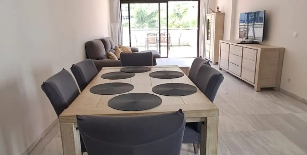 Долгосрочная аренда апартаментов на среднем этаже в Marbella (район Puerto Banús) 5