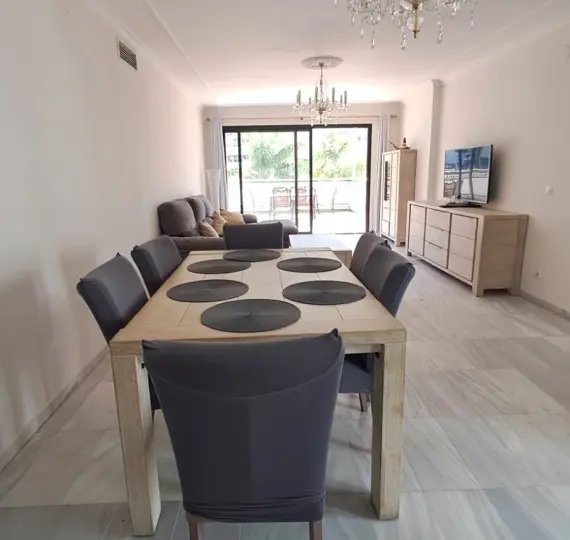 Middle floor apartment R5050582