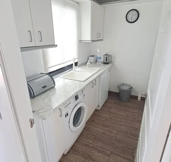 Middle floor apartment R5050582