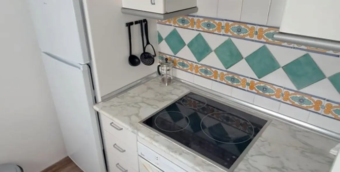 Долгосрочная аренда апартаментов на среднем этаже в Marbella (район Puerto Banús) 7