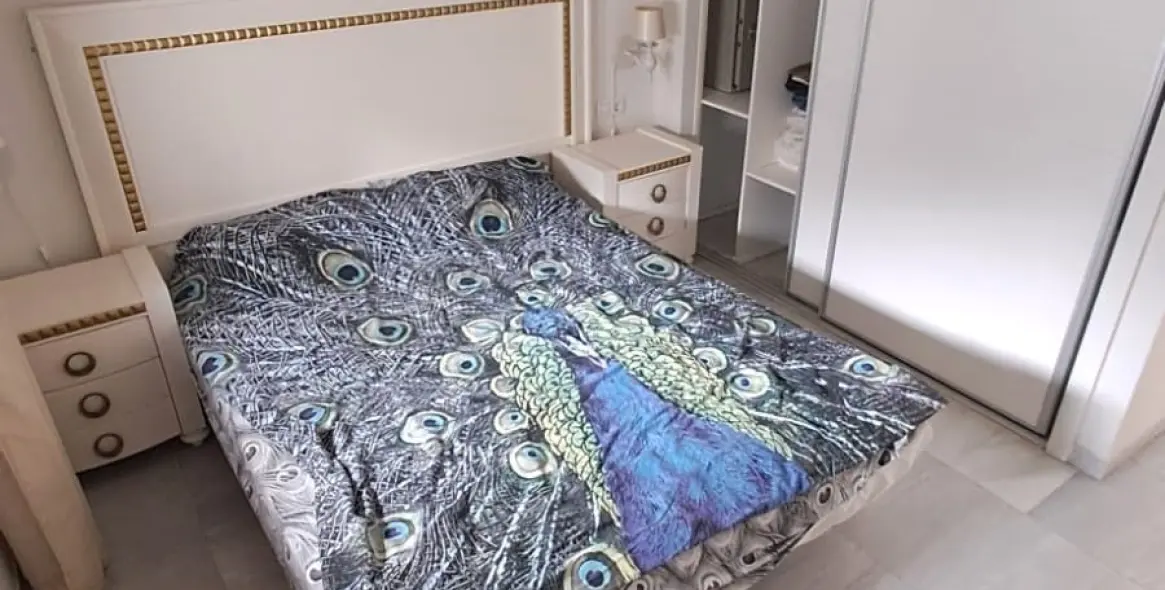 Долгосрочная аренда апартаментов на среднем этаже в Puerto Banús 12