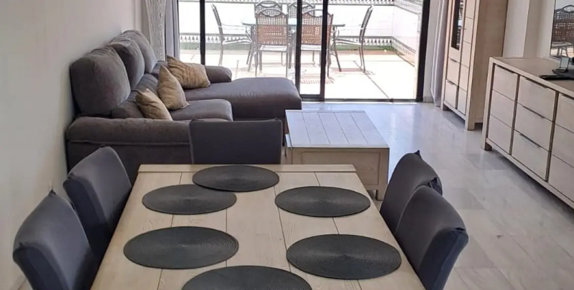 Долгосрочная аренда апартаментов на среднем этаже в Puerto Banús 17