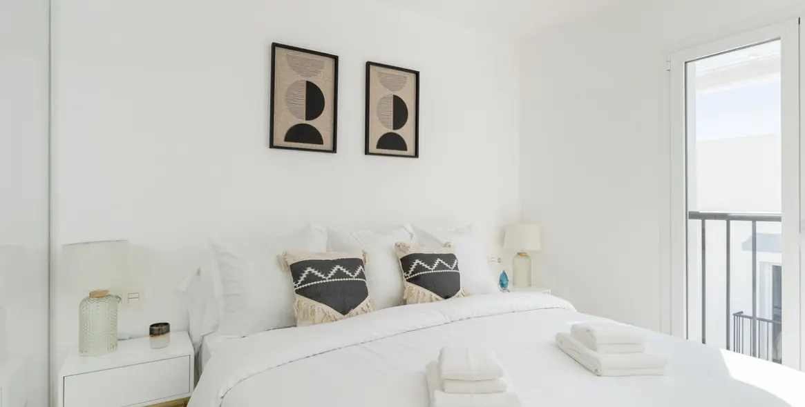 Long-term rent of penthouse in El Paraiso 12