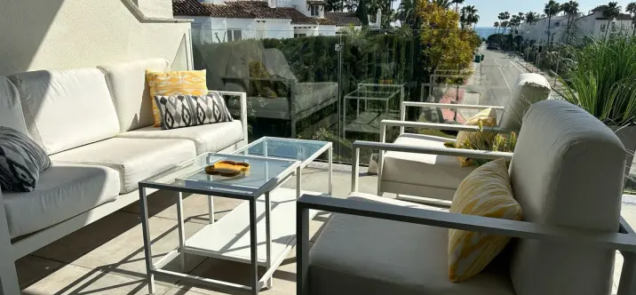 Long-term rent of middle floor apartment in Cancelada 0