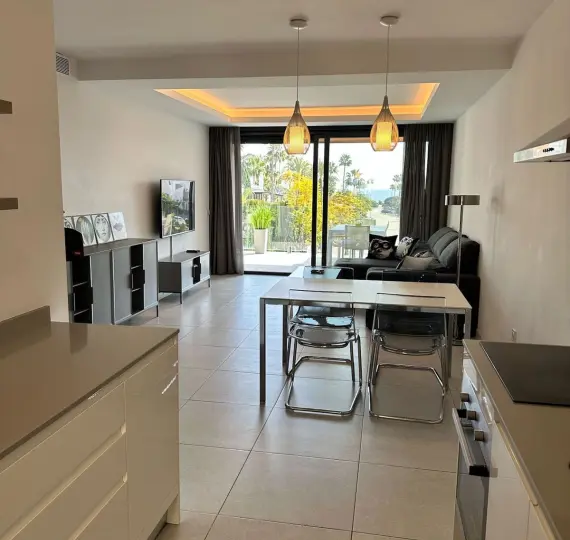 Long-term rent of middle floor apartment in Cancelada