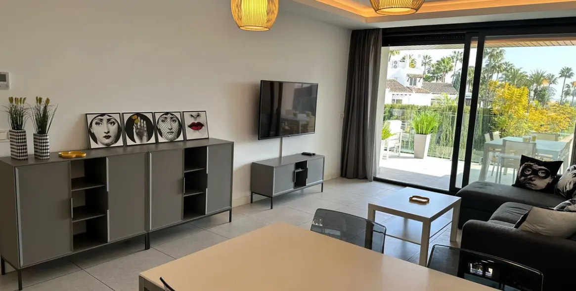 Long-term rent of middle floor apartment in Cancelada 5