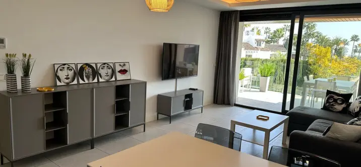 Long-term rent of middle floor apartment in Cancelada 4